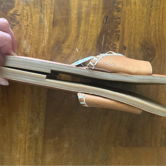 Toms Shea Tan Leather slide sandals embroidered detail size 8 NWT - Picture 5 of 8